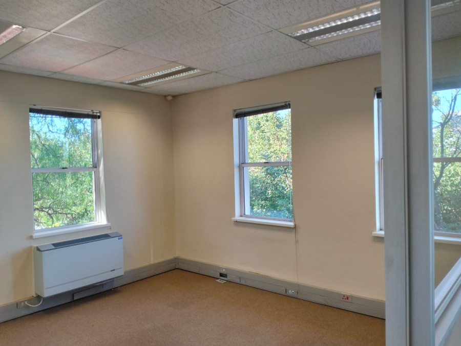 To Let commercial Property for Rent in Rosenpark Western Cape